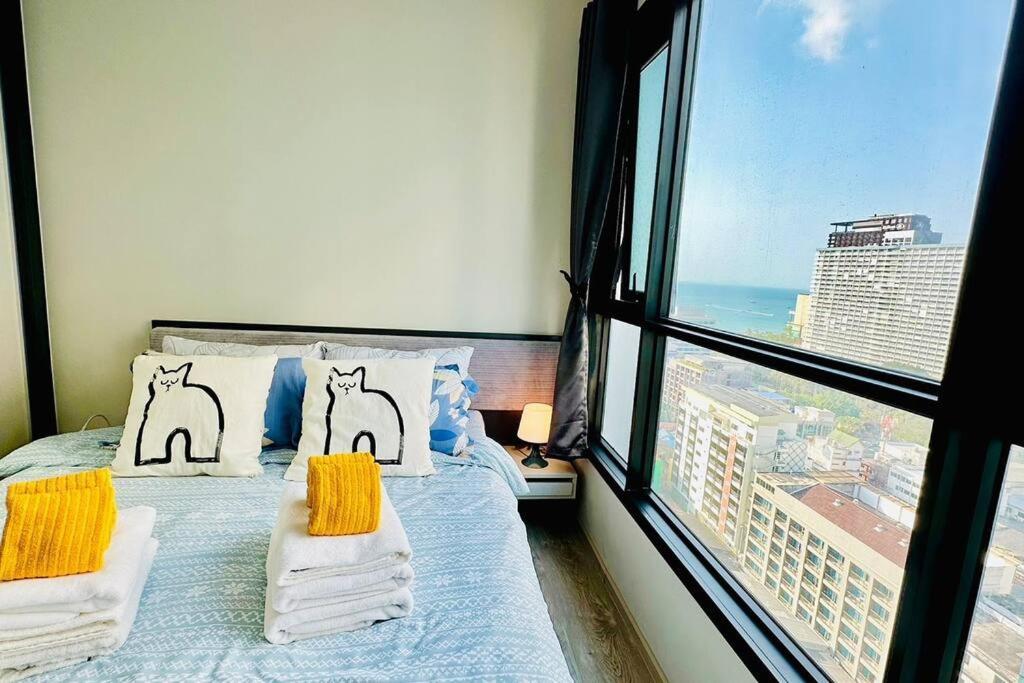 The Base Central Pattaya Quiet King-Bed With Infinity Pool & Free Netflix Luaran gambar
